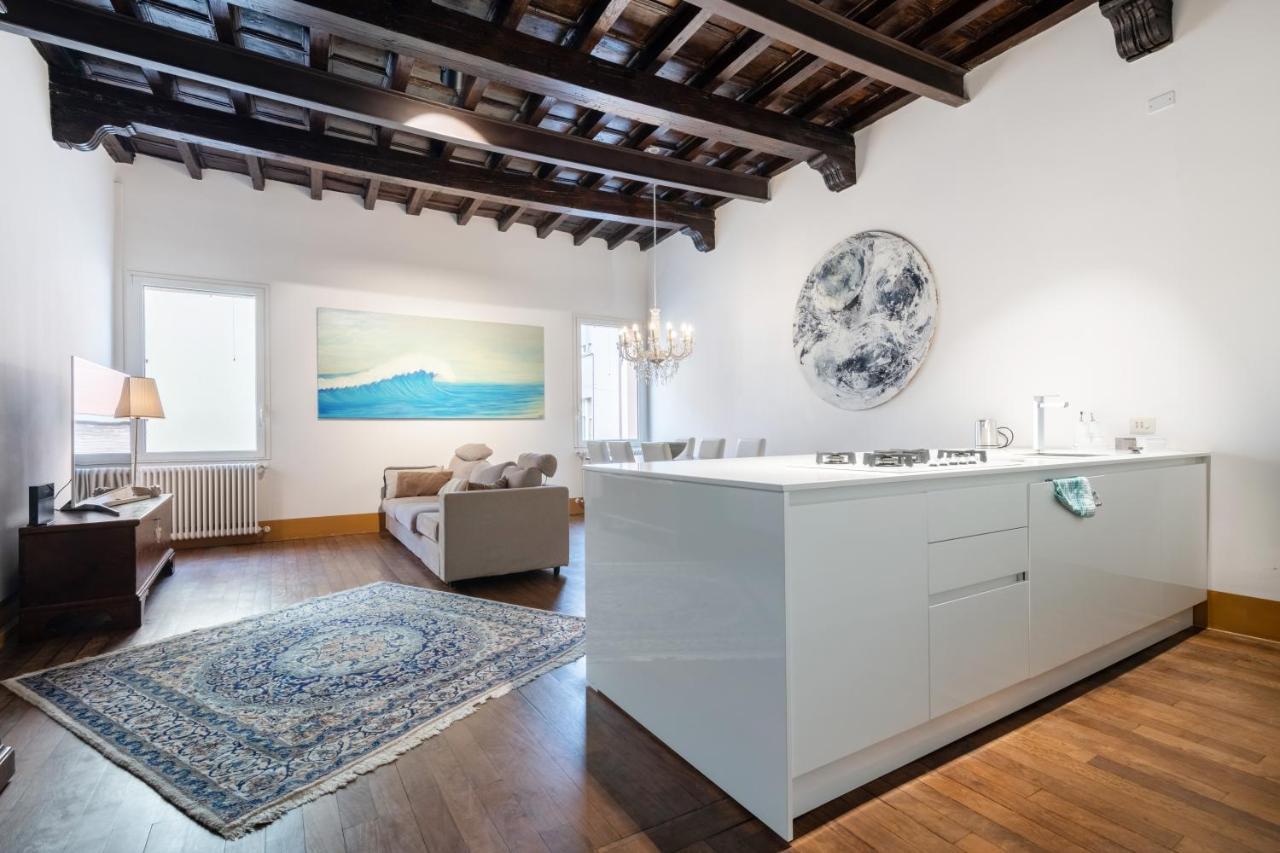 Exclusive Elegant Apartment In Pieno Centro! X4 里米尼 外观 照片